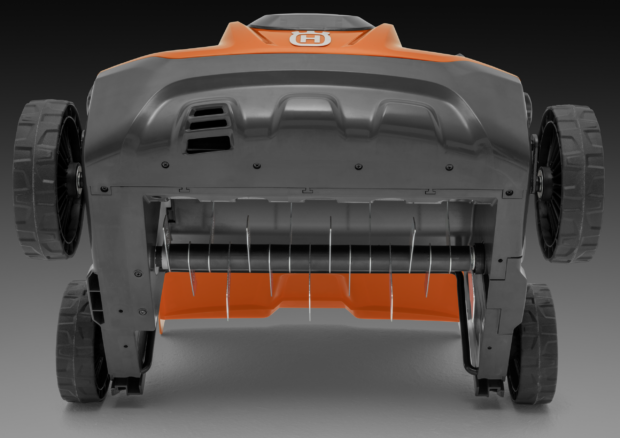 HUSQVARNA S 138i s akumulátorom a nabíjačkou