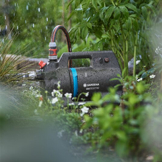 Akumulátorové čerpadlo záhradné 3000 18V/P4A – set