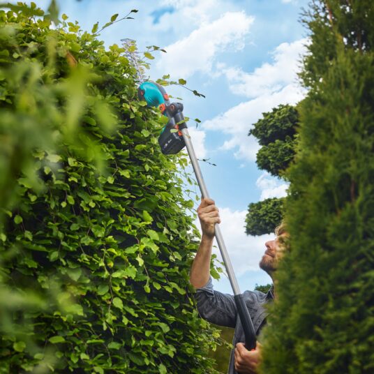 Akumulátorové nožnice na trávu a kríky PowerCut 20/18V sada – bez akumulátora