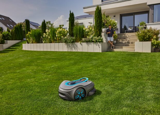 Robotická kosačka Gardena Smart SILENO Free 1500 m²