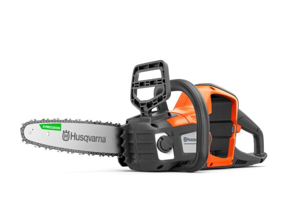 Husqvarna 215i Aku píla (bez aku a nabíjačky)